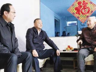 刘新建一行开展节前慰问活动