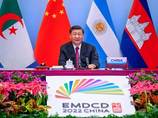 习近平主持全球发展高层对话会并发表重要讲话