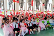 乘风破浪 扬帆起航 ——一二五团中心幼儿园庆“七一”文艺汇演暨大班毕业典礼活动