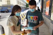 天北新区天香里社区开展爱眼日宣传活动