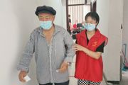 贴心服务 护航疫苗接种