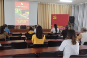 天北新区绿莹里社区学习贯彻兵团第八次党代会精神