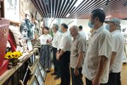 参观红色教育基地  重温党史感悟初心