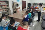 天北新区天香里社区关工委开展青少年好家风读书活动