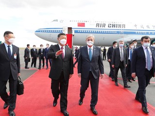 习近平抵达努尔苏丹开始对哈萨克斯坦共和国进行国事访问