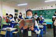 七师高级中学学生张雪雅获宋庆龄奖学金