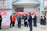 一二五团：普法宣传进社区 筑牢消费者权益“保护墙”
