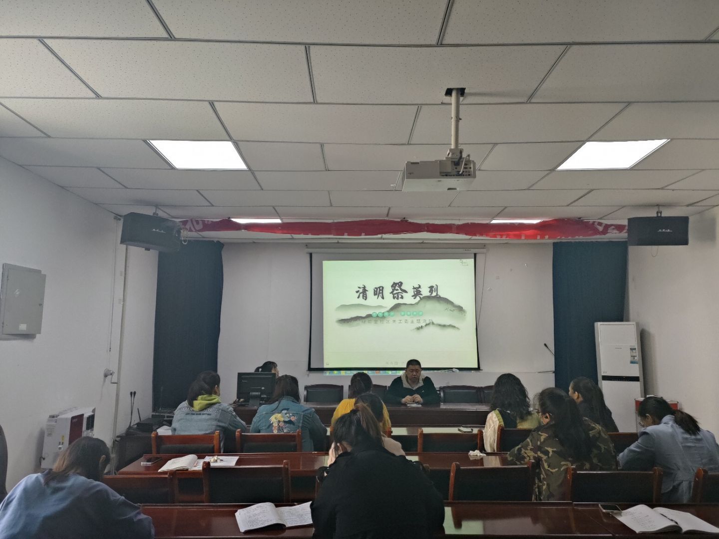 a3daa8b5b9d349898306df12ef25456e.jpg a3daa8b5b9d349898306df12ef25456e.jpg