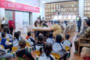 一三〇团举办“书香共青”全民阅读活动暨农家书屋图书发放仪式