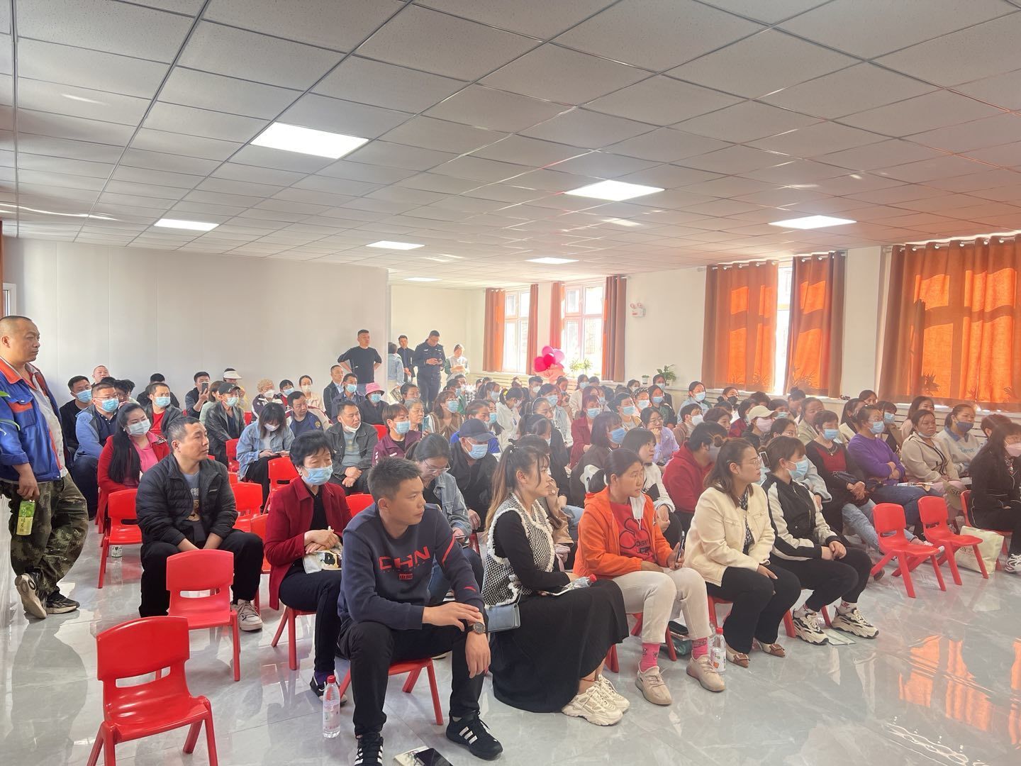 02cbe943cd344117bc6121773f71a419.jpg