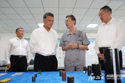 马兴瑞在兵团第七师胡杨河市和伊犁哈萨克自治州调研