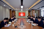 奔远山向阔海，在新征程上奋力前行