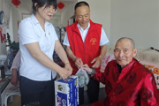 关爱老兵 情暖端午