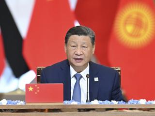 习近平出席上合组织成员国元首理事会第二十四次会议