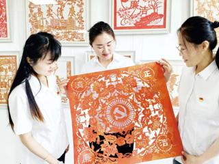 七师胡杨河市各单位开展党风廉政警示教育活动