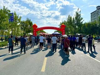 七师胡杨河市阳光新城集市开市啦！