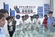 天北经开区绿莹里社区工会开展禁毒宣传活动
