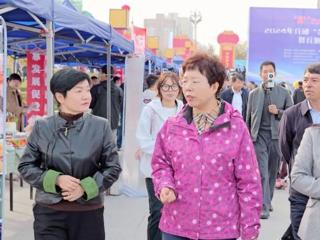 “就”在金秋 “职”面未来 七师胡杨河市这场招聘会热闹非凡！