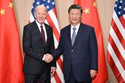 习近平同美国总统拜登在利马举行会晤