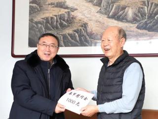 宋学华走访慰问老同志、劳模代表等送去新春关怀与祝福