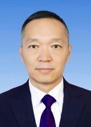 逯军