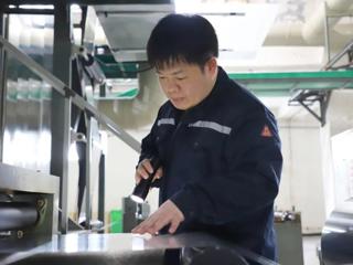 赶订单、忙生产！七师胡杨河市各企业打响春日“好彩头”