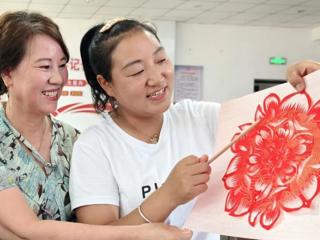 七师胡杨河市社区多彩活动 点亮居民美好生活