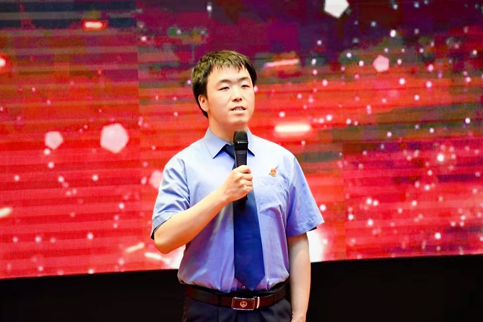 8d4731a031e443f48de67fa1686ac068.jpg 8d4731a031e443f48de67fa1686ac068.jpg