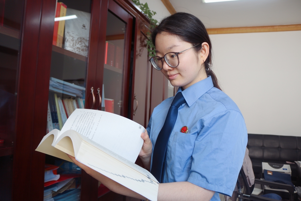 b16f5342195847eabf15b114cd905552.jpg b16f5342195847eabf15b114cd905552.jpg