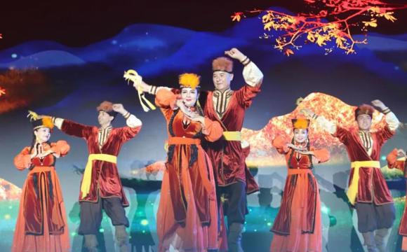 首届中国新疆民间艺术季优秀节目巡演走进七师胡杨河市