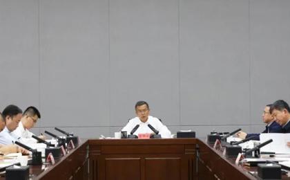七师胡杨河市党委理论学习中心组专题学习会强调：铸牢中华民族共同体意识 凝聚力量推动高质量发展
