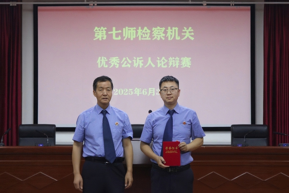 01acc77dbcc84ab2a68e46bde8831b28.jpg 01acc77dbcc84ab2a68e46bde8831b28.jpg