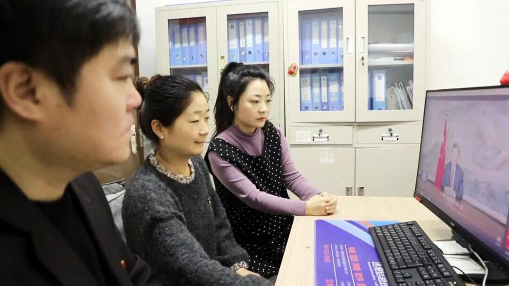 e3fe3f1d8e624a9e8c0a952462273119.jpeg e3fe3f1d8e624a9e8c0a952462273119.jpeg