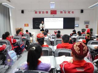 天北实验中学：“情境化”教学 让思政课“活”起