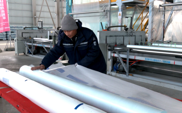 开足马力备春耕！七师胡杨河市农资企业生产忙