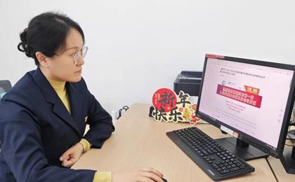 凝心聚力绘蓝图 笃行实干启新程！胡杨河市两会在师市各单位引发强烈反响