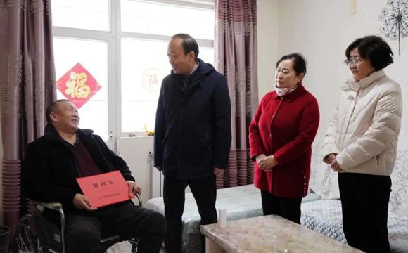 七师胡杨河市领导开展节前慰问：走访慰问传真情 凝聚合力促发展