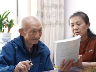 以书为媒传经典 以读润心聚力量 七师胡杨河市以经典诵读厚植文化根基
