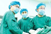 胡杨河光影丨礼赞白衣天使 守护群众健康   