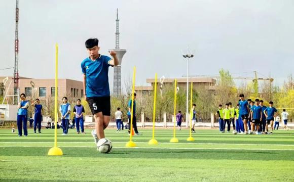 七师胡杨河市：深耕特色体育 助力少年成长