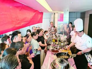 第七师胡杨河市：深耕民生就业 筑牢幸福根基