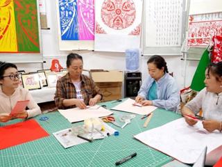 第七师胡杨河市：让非遗从“活态传承”走向“火热生活”