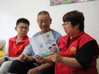 七师胡杨河市各单位开展全国残疾预防日活动